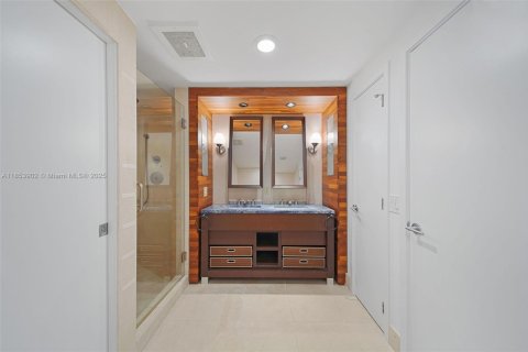 Condominio en venta en Miami Beach, Florida, 2 dormitorios, 119.84 m2 № 1977769 - foto 14