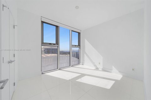 Condominio en venta en Miami Beach, Florida, 2 dormitorios, 119.84 m2 № 1977769 - foto 17