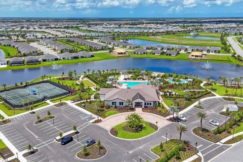 Villa ou maison à louer à Bradenton, Floride: 5 chambres, 248.42 m2 № 2396589 - photo 29