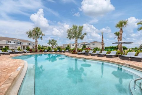 Villa ou maison à louer à Bradenton, Floride: 5 chambres, 248.42 m2 № 2396589 - photo 16
