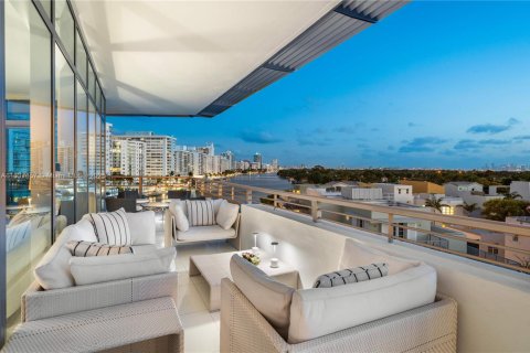 Купить кондоминиум в Майами-Бич, Флорида 3 спальни, 222.5м2, № 1920674 - фото 22