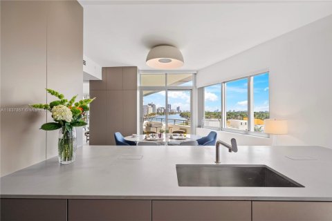 Купить кондоминиум в Майами-Бич, Флорида 3 спальни, 222.5м2, № 1920674 - фото 17