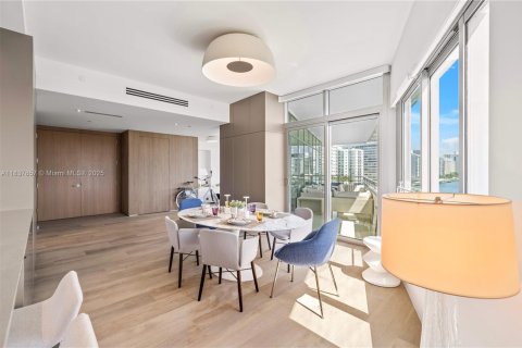 Купить кондоминиум в Майами-Бич, Флорида 3 спальни, 222.5м2, № 1920674 - фото 18