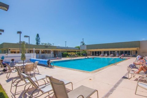 Condo in Vero Beach, Florida, 2 bedrooms № 2081697 - photo 21