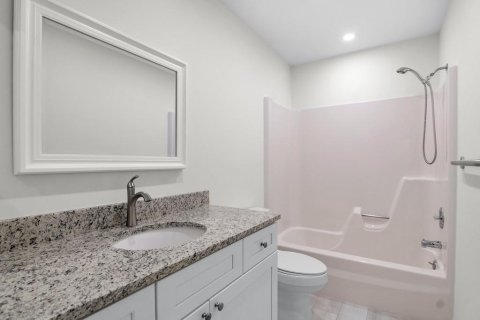 Condo in Vero Beach, Florida, 2 bedrooms № 2081697 - photo 16