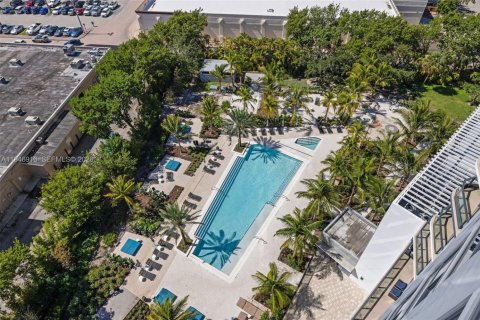 Apartment in Hallandale Beach, Florida 3 bedrooms, 155.52 sq.m. № 2002978 - photo 10