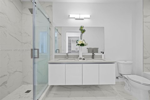 Apartment in Hallandale Beach, Florida 3 bedrooms, 155.52 sq.m. № 2002978 - photo 25