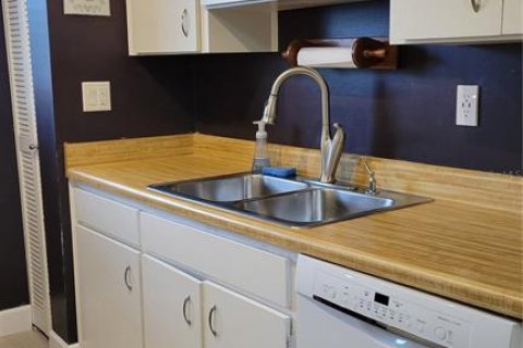 Copropriété à louer à Sarasota, Floride: 2 chambres, 82.5 m2 № 1512414 - photo 3