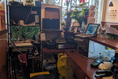 Купить коммерческую недвижимость в Майами, Флорида № 2004527 - фото 23