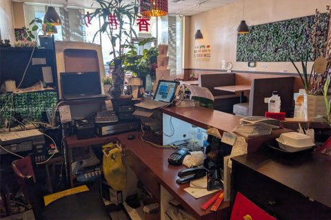 Купить коммерческую недвижимость в Майами, Флорида № 2004527 - фото 22