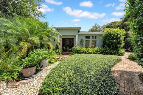 House in Safety Harbor, Florida 4 bedrooms, 290.13 sq.m. № 1835762 - photo 2