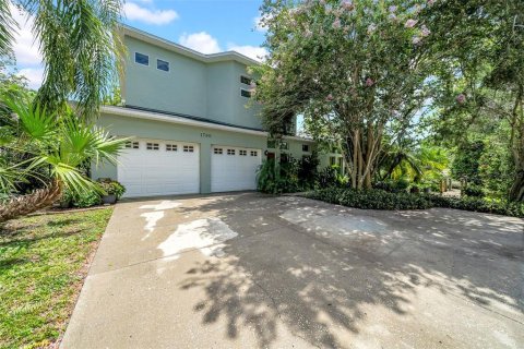 House in Safety Harbor, Florida 4 bedrooms, 290.13 sq.m. № 1835762 - photo 7