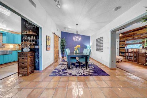 House in Safety Harbor, Florida 4 bedrooms, 290.13 sq.m. № 1835762 - photo 23