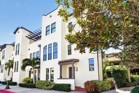 Touwnhouse à vendre à Sarasota, Floride: 3 chambres, 203.36 m2 № 2419633 - photo 5