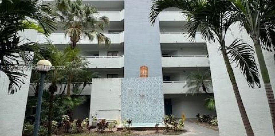 Condo à Miami, Floride, 1 chambre  № 1981842