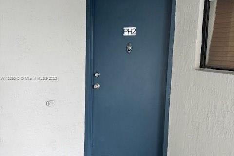 Copropriété à vendre à Miami, Floride: 1 chambre, 73.95 m2 № 1981842 - photo 3