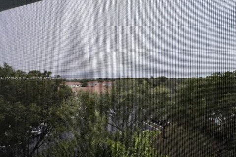 Copropriété à vendre à Miami, Floride: 1 chambre, 73.95 m2 № 1981842 - photo 13