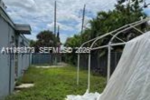 Immobilier commercial à vendre à Oakland Park, Floride № 2256274 - photo 6
