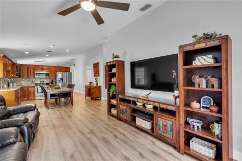 House in Davie, Florida 3 bedrooms, 145.39 sq.m. № 1880233 - photo 15