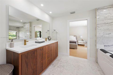 House in Southwest Ranches, Florida 5 bedrooms, 269.51 sq.m. № 1953514 - photo 15