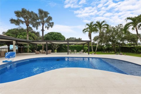 House in Southwest Ranches, Florida 5 bedrooms, 269.51 sq.m. № 1953514 - photo 30