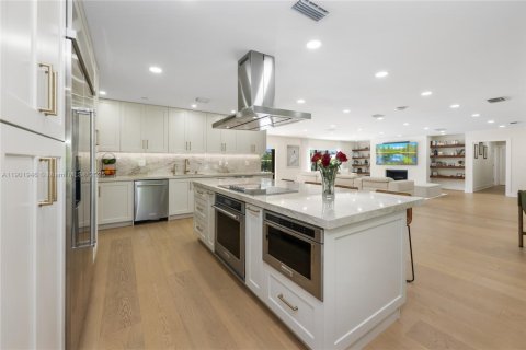 House in Southwest Ranches, Florida 5 bedrooms, 269.51 sq.m. № 1953514 - photo 8