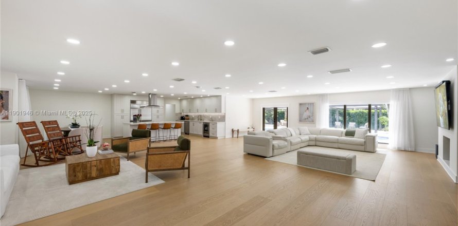 House in Southwest Ranches, Florida 5 bedrooms, 269.51 sq.m. № 1953514