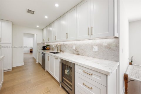 House in Southwest Ranches, Florida 5 bedrooms, 269.51 sq.m. № 1953514 - photo 6