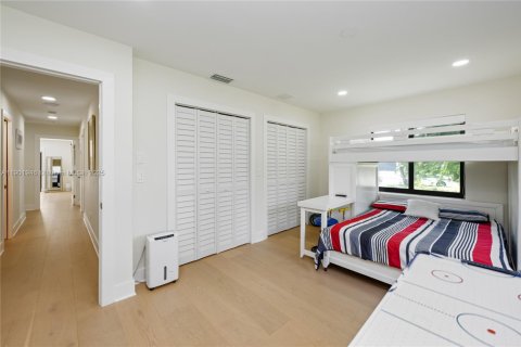 House in Southwest Ranches, Florida 5 bedrooms, 269.51 sq.m. № 1953514 - photo 21