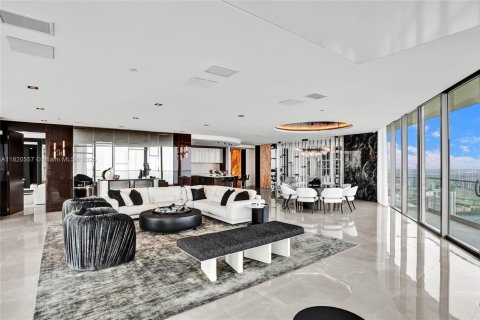 Condo in Sunny Isles Beach, Florida, 4 bedrooms  № 1817054 - photo 5