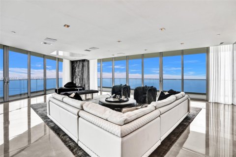 Condo in Sunny Isles Beach, Florida, 4 bedrooms  № 1817054 - photo 14