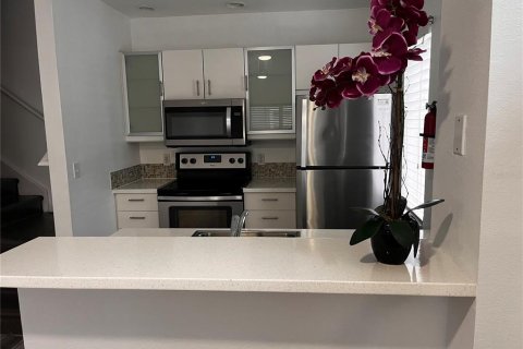 Touwnhouse à louer à Kissimmee, Floride: 4 chambres, 136.57 m2 № 2303294 - photo 3