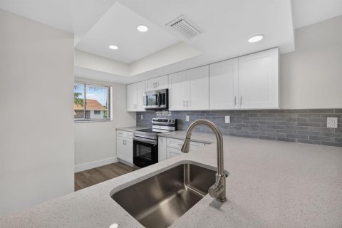 Copropriété à vendre à Jensen Beach, Floride: 2 chambres, 101.26 m2 № 2290315 - photo 9