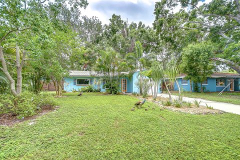 House in Clearwater, Florida 3 bedrooms, 114.46 sq.m. № 1769749 - photo 3