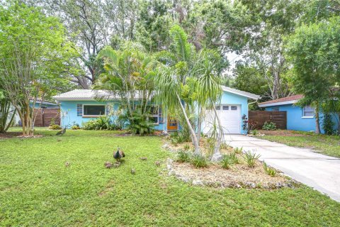 House in Clearwater, Florida 3 bedrooms, 114.46 sq.m. № 1769749 - photo 1