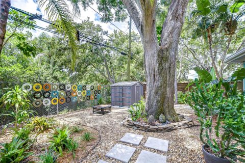 House in Clearwater, Florida 3 bedrooms, 114.46 sq.m. № 1769749 - photo 28