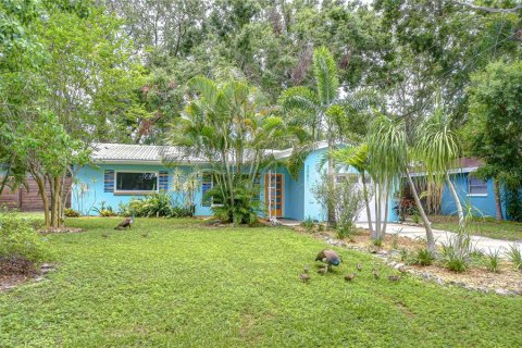 House in Clearwater, Florida 3 bedrooms, 114.46 sq.m. № 1769749 - photo 2