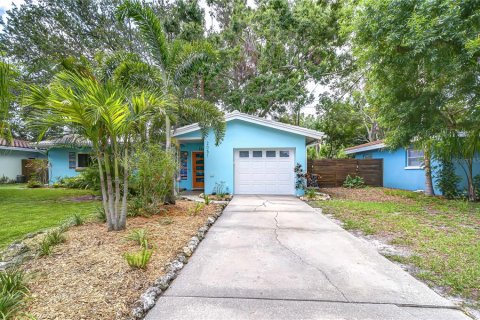 House in Clearwater, Florida 3 bedrooms, 114.46 sq.m. № 1769749 - photo 8