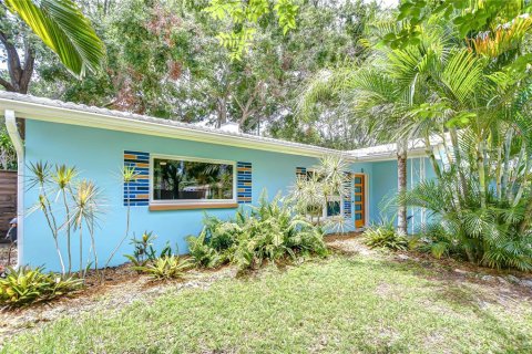 House in Clearwater, Florida 3 bedrooms, 114.46 sq.m. № 1769749 - photo 13