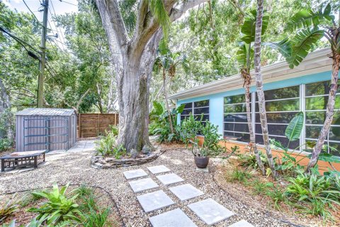 House in Clearwater, Florida 3 bedrooms, 114.46 sq.m. № 1769749 - photo 27