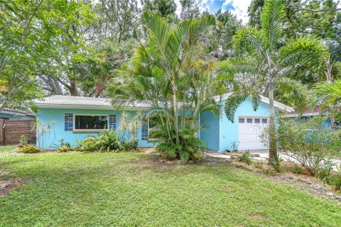 House in Clearwater, Florida 3 bedrooms, 114.46 sq.m. № 1769749 - photo 11