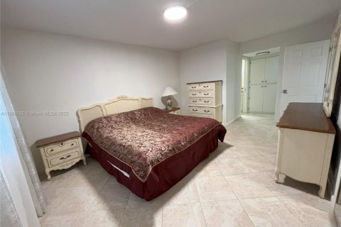 Снять в аренду кондоминиум в Помпано-Бич, Флорида 2 спальни, 102.19м2, № 1942070 - фото 11