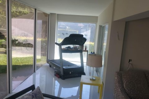 Casa en alquiler en Boca Raton, Florida, 4 dormitorios, 196.95 m2 № 1975364 - foto 1