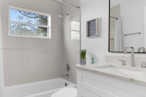 Casa en alquiler en Boca Raton, Florida, 4 dormitorios, 196.95 m2 № 1975364 - foto 16