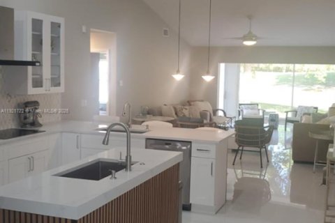 Casa en alquiler en Boca Raton, Florida, 4 dormitorios, 196.95 m2 № 1975364 - foto 7