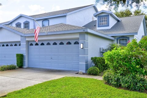 House in New Port Richey, Florida 2 bedrooms, 118.91 sq.m. № 1915980 - photo 3