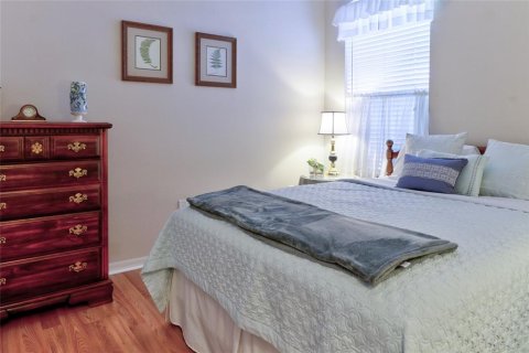 House in New Port Richey, Florida 2 bedrooms, 118.91 sq.m. № 1915980 - photo 22