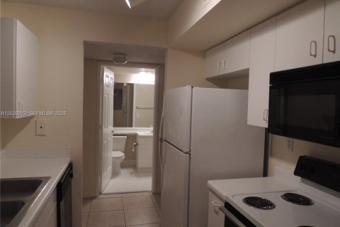 Condominio en alquiler en Davie, Florida, 1 dormitorio, 76.46 m2 № 2153858 - foto 11