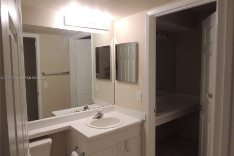Condominio en alquiler en Davie, Florida, 1 dormitorio, 76.46 m2 № 2153858 - foto 12