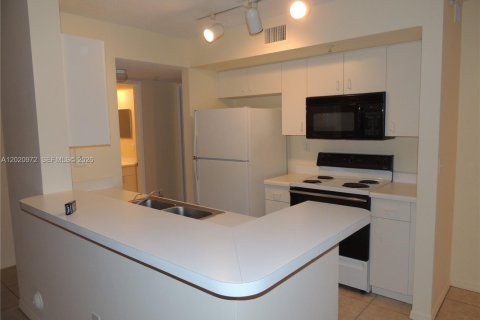 Condominio en alquiler en Davie, Florida, 1 dormitorio, 76.46 m2 № 2153858 - foto 10